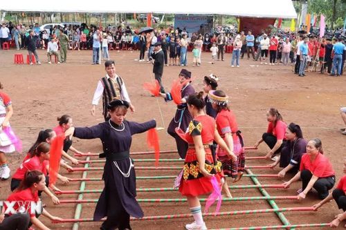 Khám phá nét văn hóa múa sạp đặc trưng của đồng bào dân tộc ở Tây Bắc