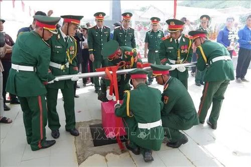 Đà Nẵng: An táng hài cốt liệt sĩ từ mộ tập thể sau hơn 50 năm