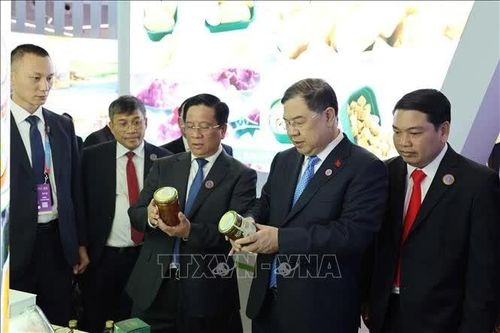 Việt Nam tham gia Hội chợ CAEXPO và CABIS tại Trung Quốc