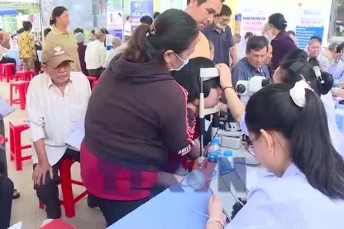 Đồng Nai tăng tốc khám sức khỏe, chăm sóc toàn diện người dân