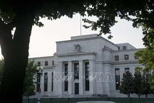 Fed đảo chiều chính sách trước sức ép từ cú sốc giá năng lượng