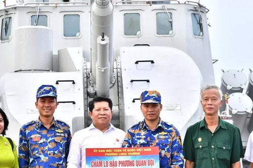 Lữ đoàn 167 và phường Long Trường tăng cường gắn kết quân - dân