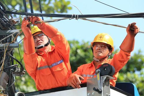 Nguy cơ thiếu điện đến 2030, Bộ Công Thương đề xuất điều chỉnh Quy hoạch điện VIII gấp