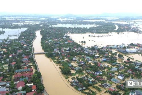 Mưa lũ chưa từng có khiến 8.419 hộ ở Thanh Hóa ngập lụt, nhiều tuyến đường bị chia cắt