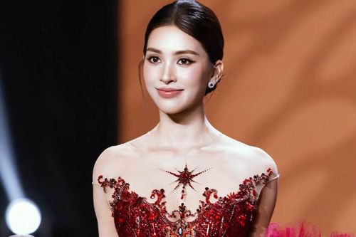 Tiểu Vy kỷ niệm 8 năm đăng quang Hoa hậu Việt Nam