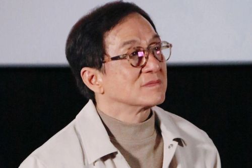 Thành Long bị chê
