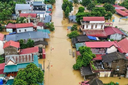 Mưa lớn kéo dài, cảnh báo lũ trên các tuyến sông