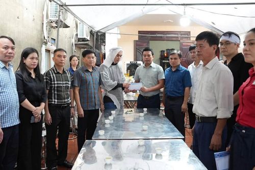 Vụ cháy ở Tây Hồ: Xã Chí Minh (Hưng Yên) hỗ trợ gia đình 2 nạn nhân