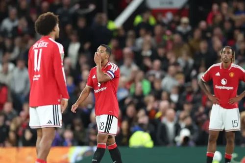 MU thua ngược Brighton 2-3: Cú sụp đổ ở Old Trafford đẩy Quỷ đỏ vào khủng hoảng