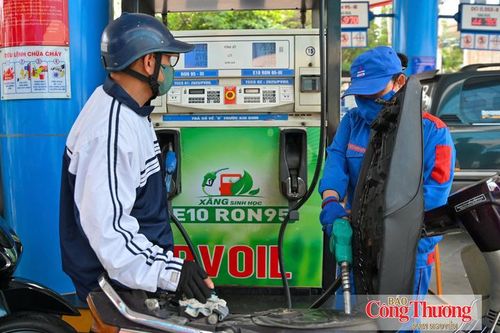 Chi mạnh Quỹ bình ổn, giá xăng dầu biến động ra sao từ 15h ngày 17/9?