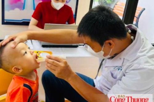 Yêu cầu đẩy nhanh khám sức khỏe miễn phí cho người dân