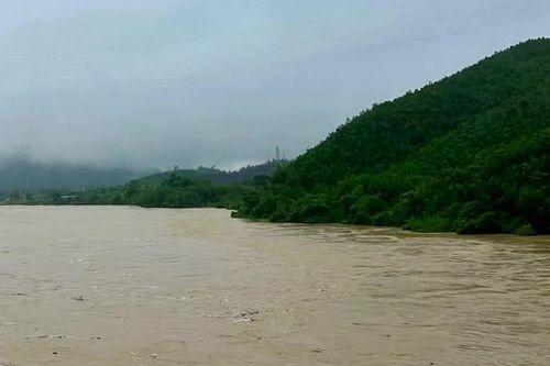Phát lệnh báo động III trên sông Cầu Chày