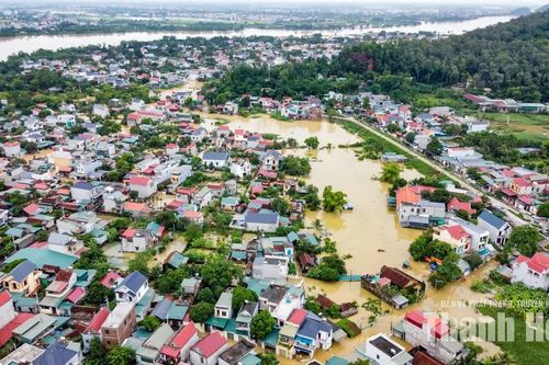 Gần 2.000 nhà dân phường Hàm Rồng ngập do mưa lũ