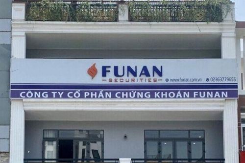 Chứng khoán Funan (FNS) thay loạt lãnh đạo, chuẩn bị tăng gấp đôi vốn điều lệ