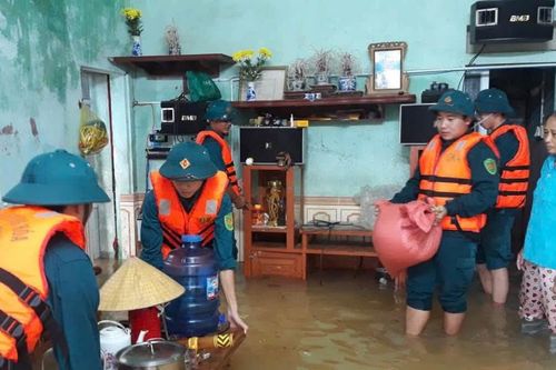 Mưa lũ diễn biến phức tạp, sơ tán hơn 2.900 người