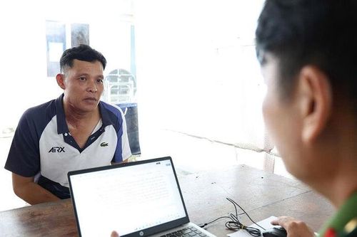 Khởi tố, bắt tạm giam đối tượng tưới xăng đốt vợ cũ