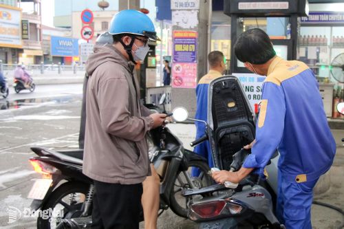 Giá xăng, dầu tiếp tục tăng