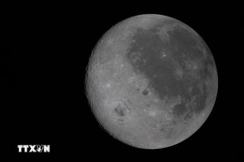 NASA phát hiện hố va chạm lớn hơn đấu trường Colosseum trên Mặt Trăng