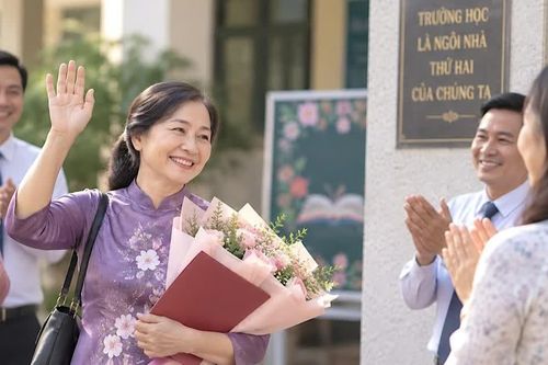 Giáo viên có được nghỉ hưu ở tuổi 55 đối với nữ và 60 đối với nam?