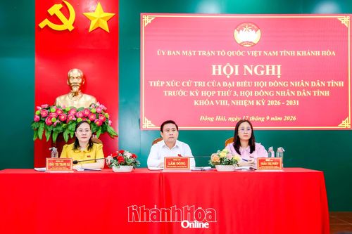 Phó Bí thư Tỉnh ủy, Chủ tịch HĐND tỉnh Lâm Đông tiếp xúc cử tri phường Đông Hải