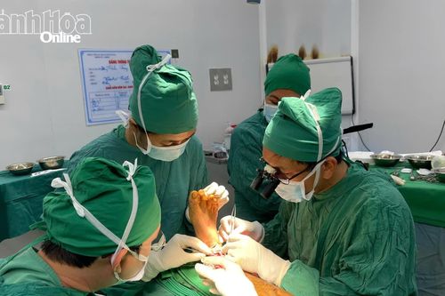Bệnh viện Đa khoa Khánh Hòa mời các chuyên gia khám, phẫu thuật bệnh lý cơ, xương, khớp