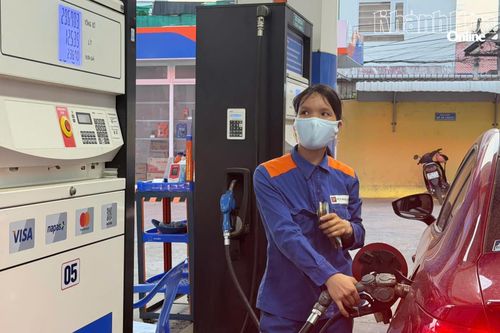 Giá xăng, dầu đồng loạt tăng