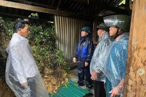 Mưa lũ làm 8 nhà dân bị ảnh hưởng, di dời 7 hộ dân đến nơi an toàn