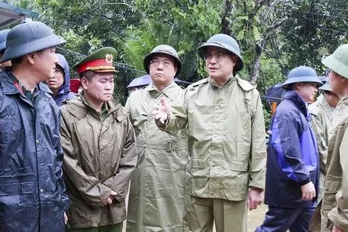 Khẩn trương khắc phục hậu quả sạt lở đất