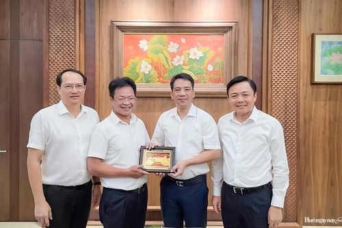 Nghiên cứu khai thác tàu hỏa hơi nước tuyến Huế - Đà Nẵng
