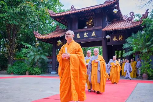Đại giới đàn Thanh Kiểm: Giới sư Ni hướng dẫn các giới tử cầu Chánh pháp Đại Tăng