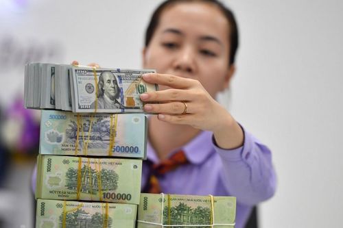 Fed tăng lãi suất lần đầu sau 3 năm, bài toán tỷ giá USD/VND và lãi suất cuối năm