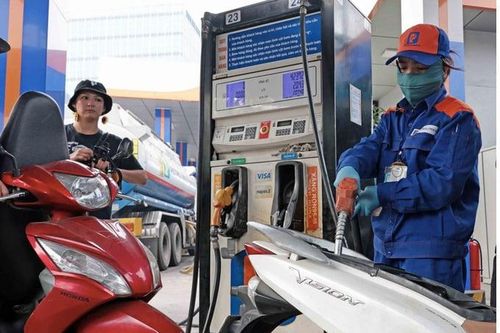 Giá xăng, dầu đồng loạt tăng mạnh