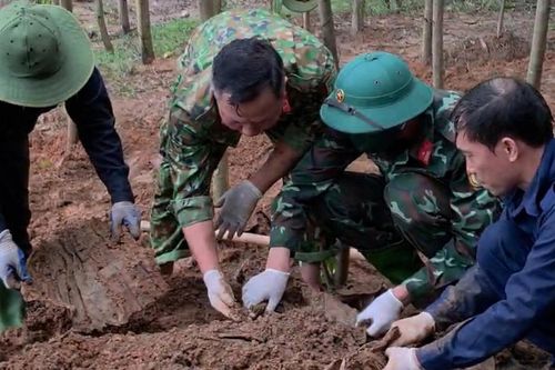 Quảng Trị: Tìm thấy, cất bốc thêm 1 hài cốt liệt sĩ tại bản Bãi Dinh