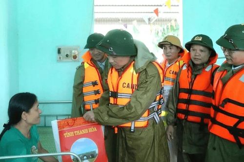Thanh Hóa khẩn trương ứng phó mưa lũ, bảo vệ an toàn cho người dân