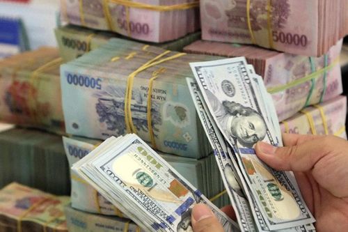 Fed 'bẻ lái' lãi suất và phép thử cho tỷ giá USD/VND