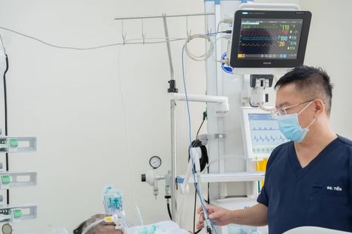 Vụ cháy nhà, 2 người tử vong: 4 nạn nhân nhập viện cấp cứu