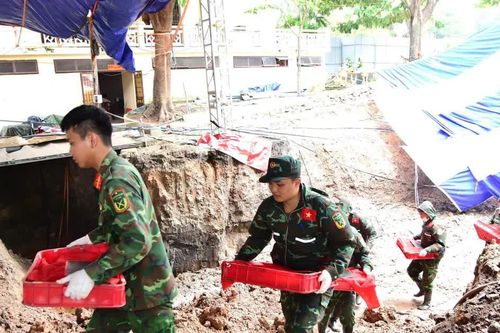 Tiếp tục phát hiện nhiều hài cốt liệt sĩ tại Công viên Lê Thị Riêng