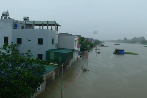 Chủ động ứng phó khi nước lũ dâng nhanh trên nhiều tuyến sông