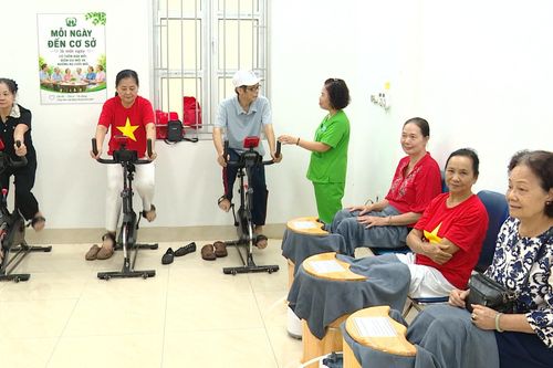 Thí điểm chăm sóc người cao tuổi ban ngày