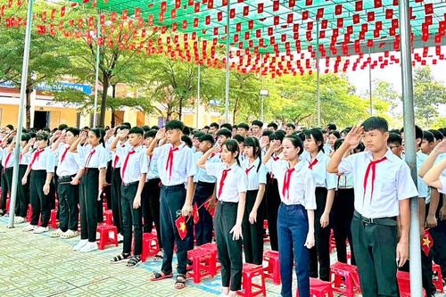 Tây Ninh quy định mức trần các khoản thu dịch vụ trường học công lập
