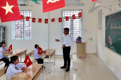 Quảng Ninh hướng đến mục tiêu giáo dục toàn diện cả đức, trí, thể, mỹ cho học sinh