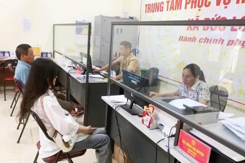 Đức Long đẩy mạnh cải cách thủ tục hành chính