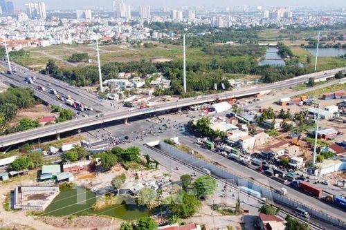 Gỡ điểm nghẽn, khơi dòng tín dụng cho hạ tầng