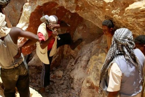 Sập mỏ vàng khiến hơn 82 người thiệt mạng, người sống sót kể lại tình cảnh nghiêm trọng ở hiện trường