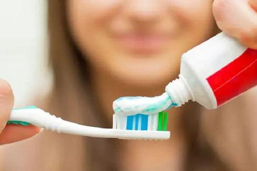 Chọn kem đánh răng cho cả gia đình: Dùng chung một loại có thực sự phù hợp?