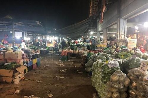 Tiểu thương chợ đầu mối ở TPHCM kêu cứu