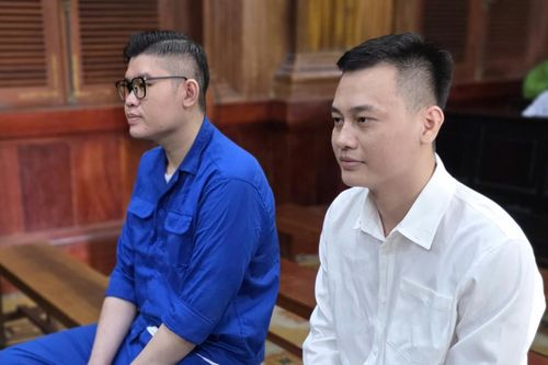 'Trùm buôn siêu xe' Phan Công Khanh và đồng phạm hầu tòa