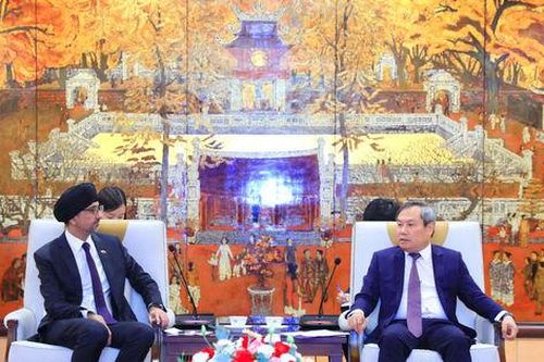 Hà Nội tăng cường hợp tác với Singapore về phát triển đô thị, đổi mới sáng tạo