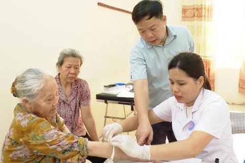 Ứng Hòa khám sức khỏe miễn phí cho gần 26.000 người dân