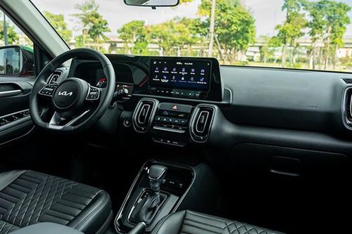 Lý do giá lăn bánh Kia Sonet giảm cực mạnh, rẻ hơn cả Hyundai Grand i10